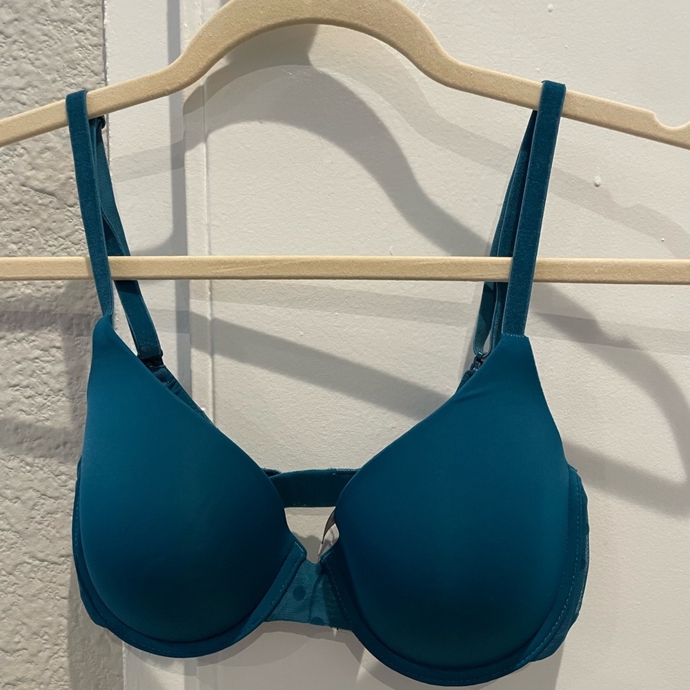 Victoria Secret Uplift Semi Demi Teal Bra 32D w Velvet Polka Dots on Lace Mesh